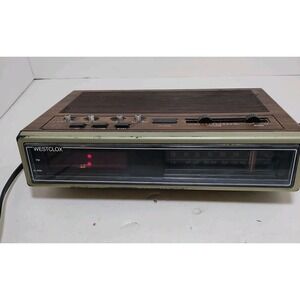 Vintage Westclox Digital Am FM Radio Alarm Clock Wood Grain 80170-01 Tested Work